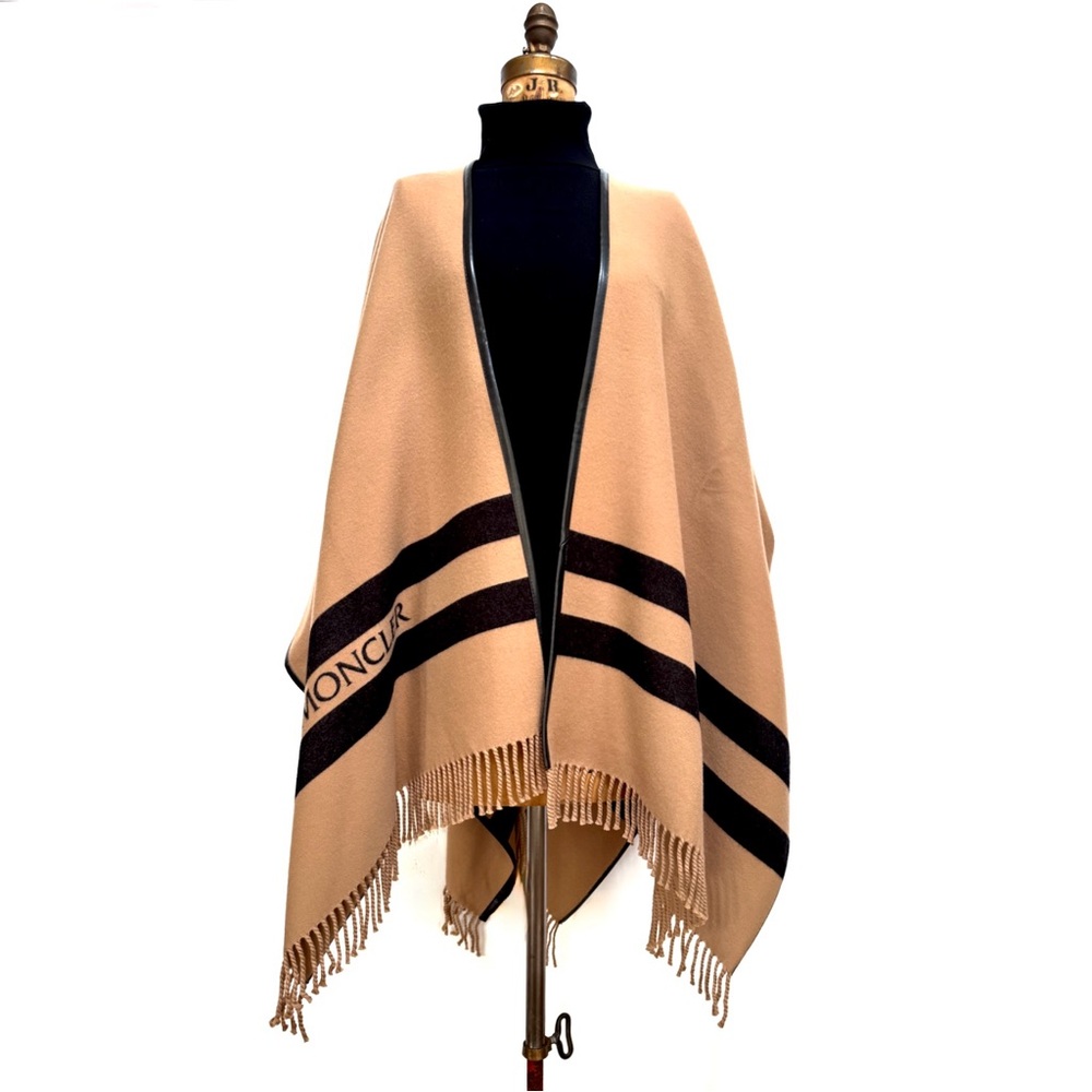 Moncler Beige Virgin Wool Logo Cape With Black Leather Trim And Fringe - Picture 12 of 15